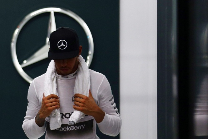 F1 | Hamilton: “Il divario? Colpa delle gomme”