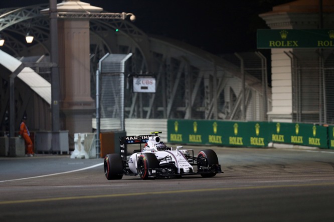 18.09.2015 - Free Practice 2, Valtteri Bottas (FIN) Williams F1 Team FW37