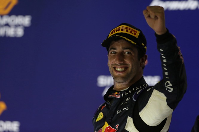 20.09.2015 - Race, 2nd position Daniel Ricciardo (AUS) Red Bull Racing RB11