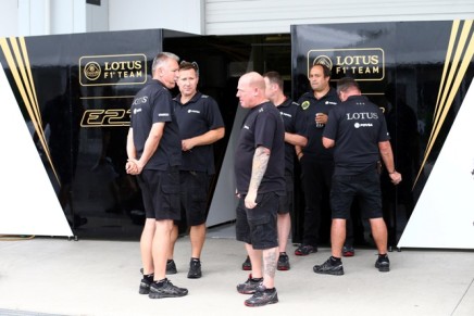 24.09.2015 - Lotus freight at Suzuka thursday afternoon.