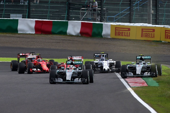 F1 | Wolff: “Per fortuna Nico e Lewis hanno evitato il contatto”