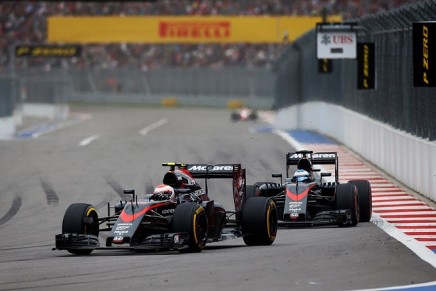 McLaren Button Alonso GP Russia Sochi 2015