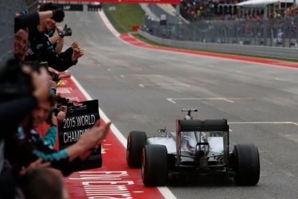 Mercedes Hamilton taglia il traguardo di Austin 2015