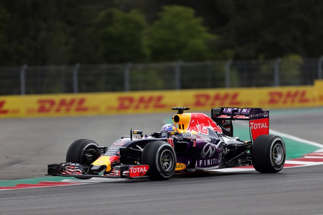 31.10.2015- Free Practice 3, Daniel Ricciardo (AUS) Red Bull Racing RB11