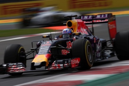 31.10.2015- Free Practice 3, Daniel Ricciardo (AUS) Red Bull Racing RB11