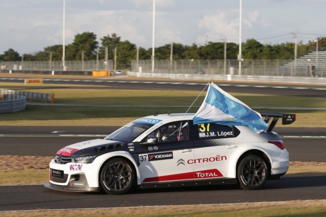 Lopez campione WTCC 2015