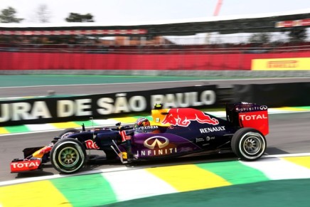 13.11.2015 - Free Practice 1, Daniil Kvyat (RUS) Red Bull Racing RB11