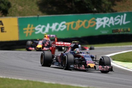 14.11.2015 - Free Practice 3, Carlos Sainz Jr (ESP) Scuderia Toro Rosso STR10