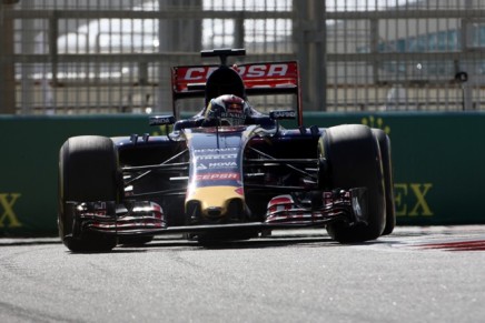 27.11.2015 - Free Practice 1, Max Verstappen (NED) Scuderia Toro Rosso STR10