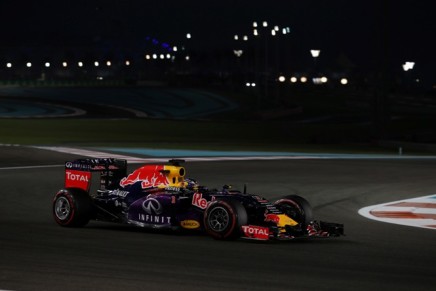 27.11.2015 - Free Practice 2, Daniel Ricciardo (AUS) Red Bull Racing RB11