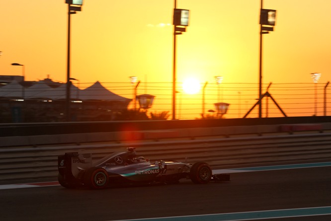 29.11.2015 - Race, Lewis Hamilton (GBR) Mercedes AMG F1 W06