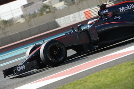 McLaren Honda Vandoorne Test Pirelli Abu Dhabi 2015