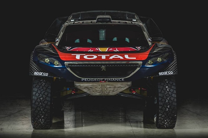 Peugeot 2008 DKR16 fronte