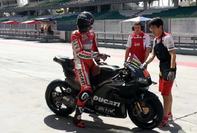 MotoGP | Pirro: un tweet mostra la Ducati GP16