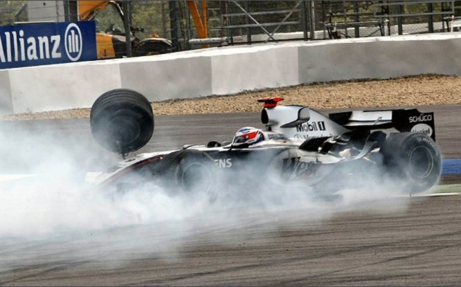 Raikkonen incidente GP Europa 2005 Nurburgring