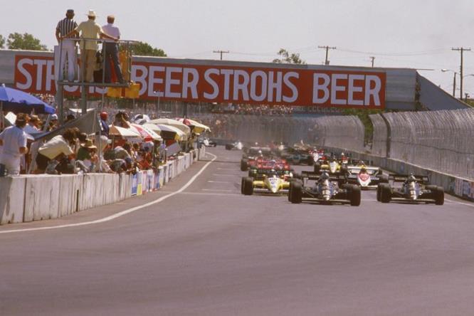 F1-Dallas-1984-Mansell-in-testa