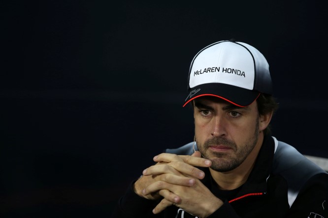 F1 | Alonso e lo stop dei medici Fia: “Ho una costola rotta, accetto la decisione”