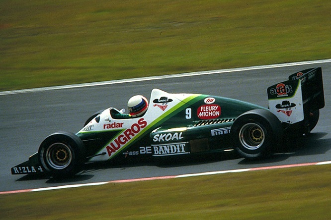 foto8 Manfred Winkelhock GP Brasile 1985