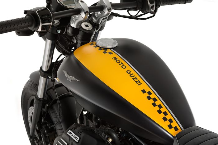 Moto Guzzi V9 Bobber 850: prezzo, consumi, colori