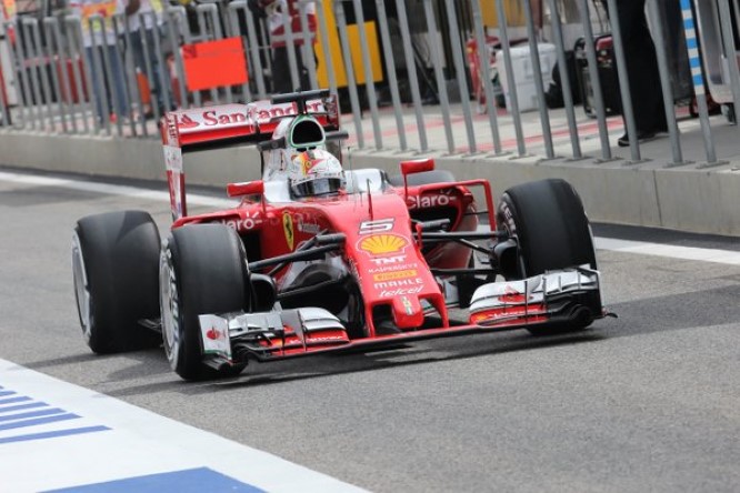 Vettel_Ferrari_2016_Bahrain (Custom)