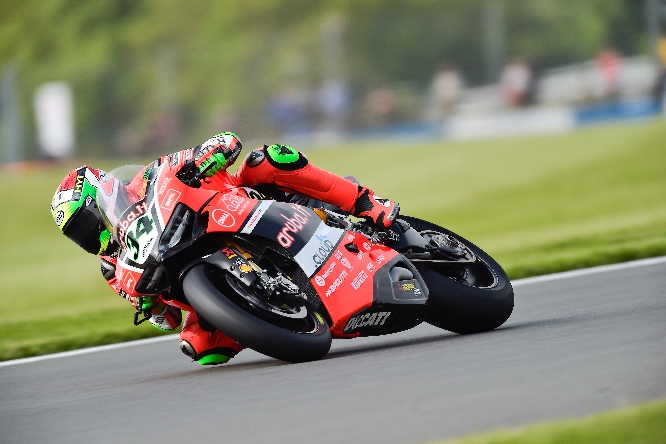 Davide Giugliano gara-2 Donington 2016