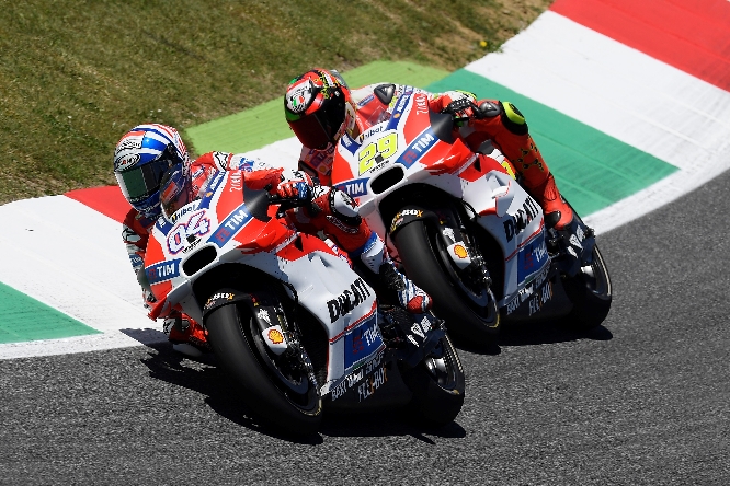 Mugello 2016 Dovizioso Iannone Gara