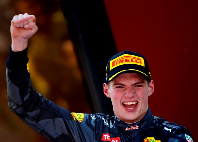 F1 | A 18 anni Max Verstappen mortifica la Ferrari