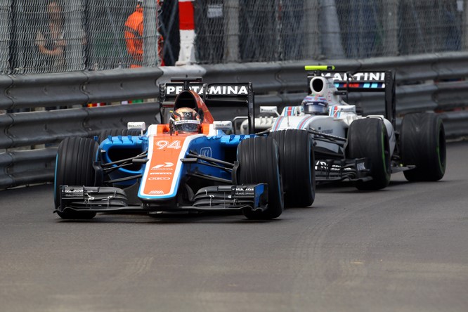 Monaco Grand Prix, Monte Carlo 25 - 29 May 2016 29.05.2016 - Race, Pascal Wehrlein (GER) Manor Racing MRT05 and Valtteri Bottas (FIN) Williams FW38