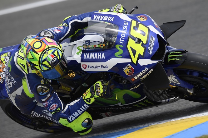 Rossi_MotoGP_Le-Mans_Yamaha-(3)