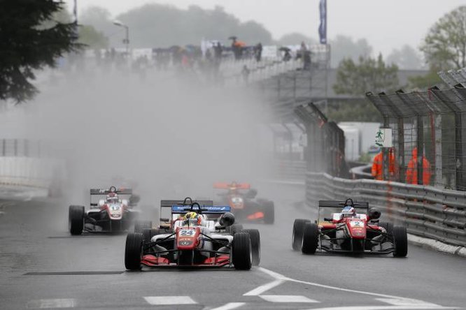 FIA F3 | Pau, Gare: prima vittoria di Alessio Lorandi