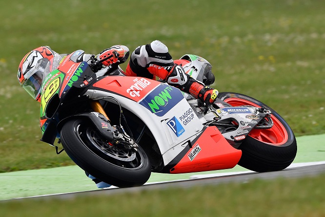 MotoGP | Quinta e sesta fila per le Aprilia ad Assen