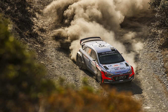 Hyundai Neuville Rally Italia Sardegna Wrc 2016