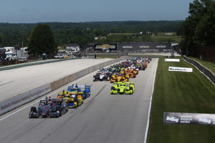 IndyCar2016_RoadAmerica_Start