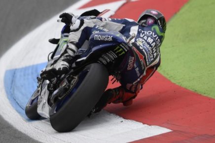 Lorenzo_Assen_Yamaha_MotoGP(2)