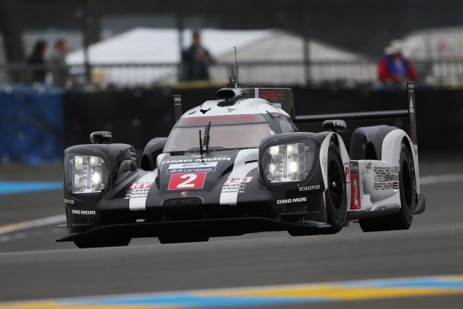 24h Le Mans 2016 – Finale pazzo: Toyota KO all’ultimo giro, vince Porsche!