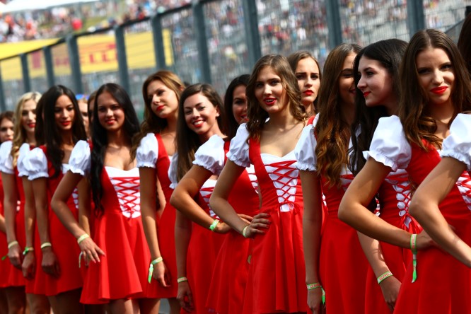 F1 | Grid girl contro l’abolizione: “Non siamo solo bella presenza”