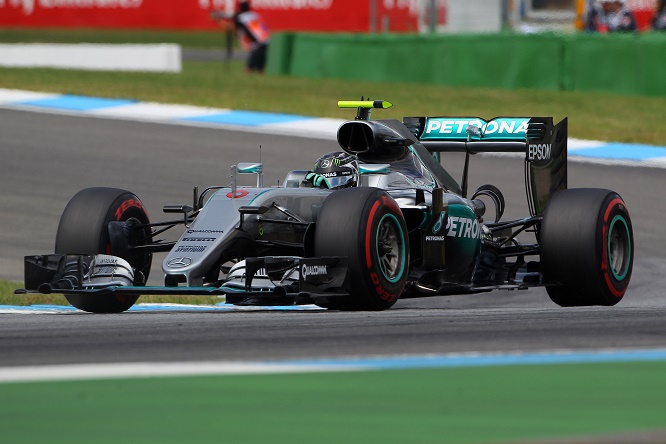 F1 | Mercedes conferma il problema all’acceleratore per Rosberg