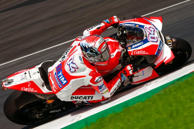 04-andrea-dovizioso-ita_gp_6747.gallery_full_top_fullscreen (Custom)