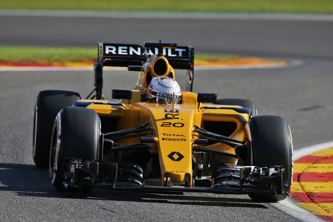 F1 | Magnussen non farà posto a Perez in Renault, ma il danese traballa