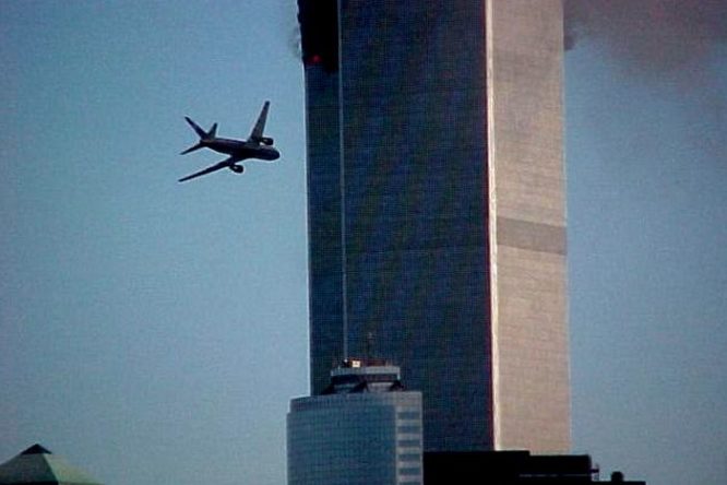 11-settembre-2001-wtc-aereo