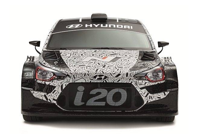 WRC | Hyundai i20 2017 al Salone di Parigi. Toyota con Microsoft