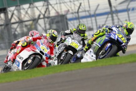 rossi_crutchlow_iannone_gp_4585_e.gallery_full_top_fullscreen (Custom)