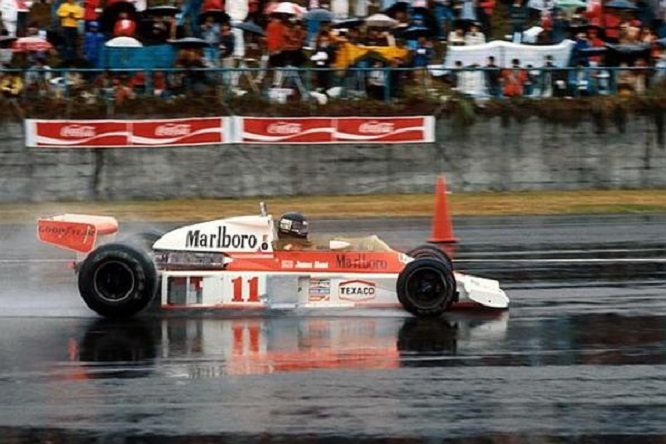 james-hunt-mclaren-fuji-1976