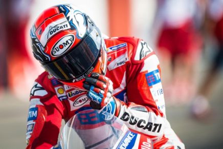 andrea-dovizioso-gallery_full_top_fullscreen-custom