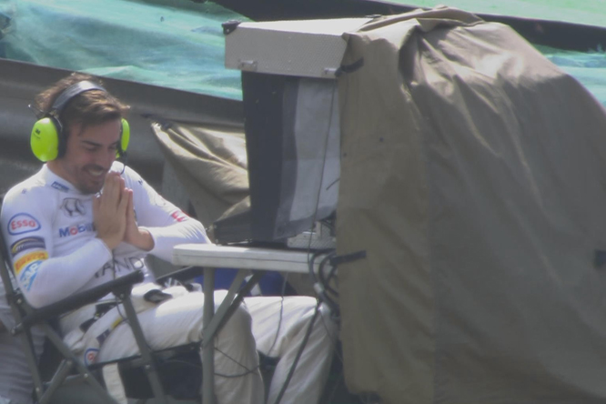 alonso-telecamera-cameraman-brasile-2016-interlagos