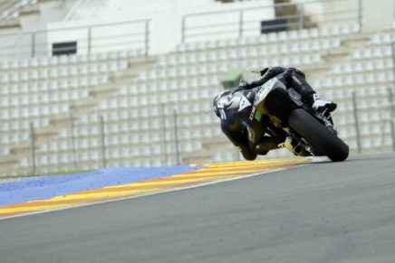 manzi-moto2-valencia-test-circuit-ricardo-tormo-foto-paco-diaz-2