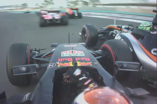 moviolonef1_abudhabi2016_verstappen-hulkenberg