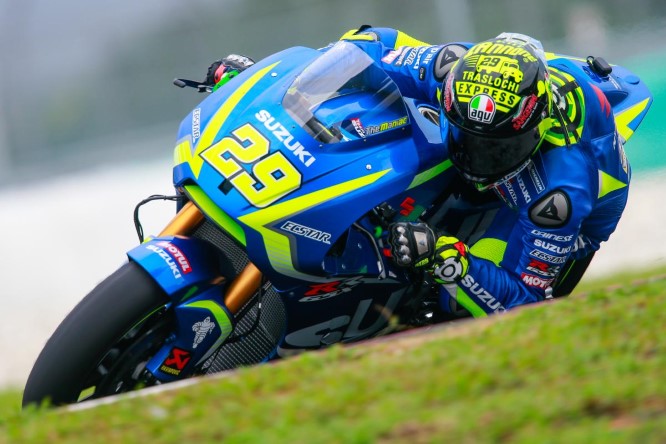 29-andrea-iannone-ita_gp_8979.gallery_full_top_lg (Custom)