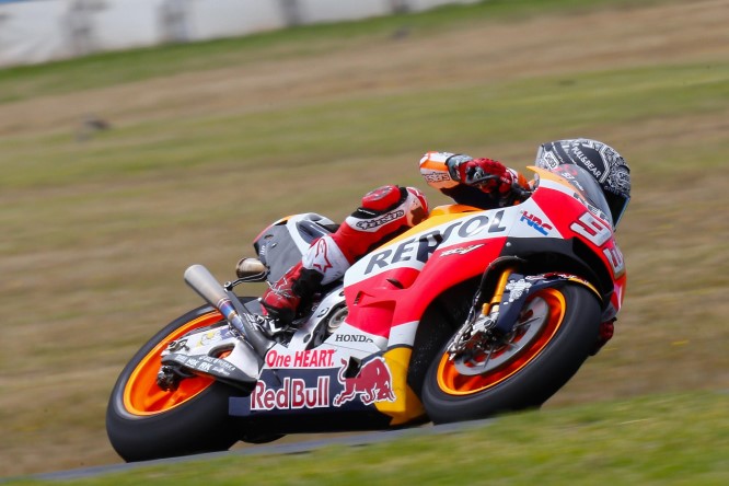 2017-action-australia-motogp-phillip-island-pre-season-test08213_r1_action.gallery_full_top_fullscreen (Custom)