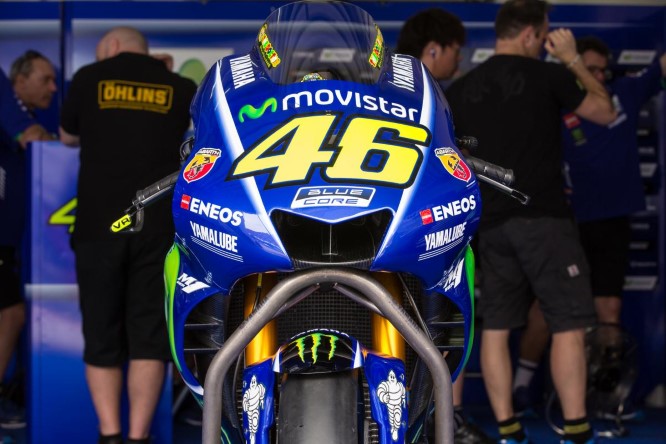 46-valentino-rossi-ita_gp_0076.gallery_full_top_lg (Custom)